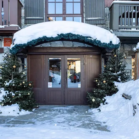 Duplex Ski-in/ski-out Avec Piscine, Jacuzzi Et Espace Bien-etre - Fr-1-686-34 *