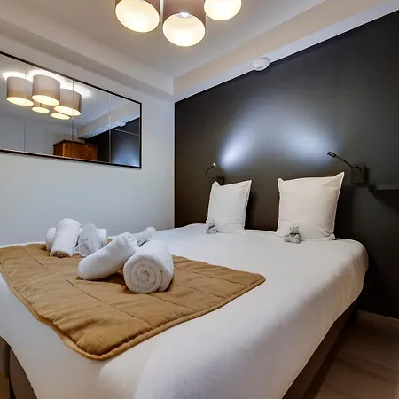 Duplex Ski-in/ski-out Avec Piscine, Jacuzzi Et Espace Bien-etre - Fr-1-686-34 Apartment *