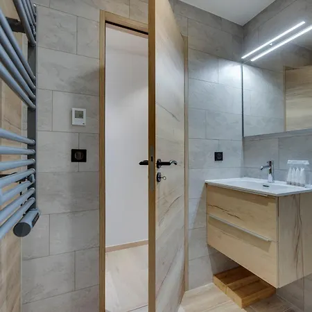 Duplex Ski-in/ski-out Avec Piscine, Jacuzzi Et Espace Bien-etre - Fr-1-686-34 Apartment Les Arcs (Savoie)